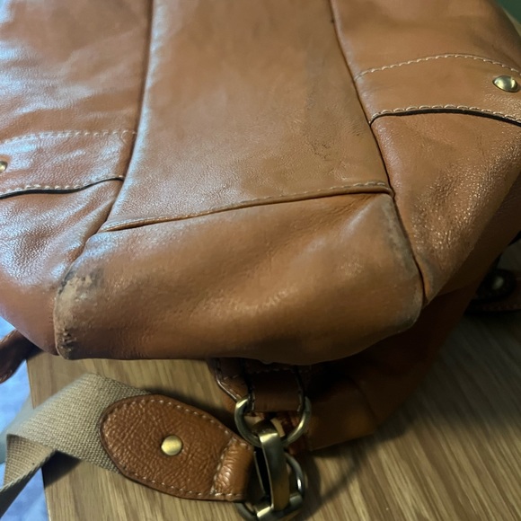 Storksak Elizabeth Leather Diaper Bag - Picture 7 of 8